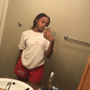 Meet your Posher, Nyla